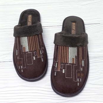 Мужские комнатные тапочки Белста, махровые, цвет - коричневый, стильная вышивка
