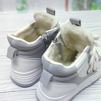 Белые зимние кроссовки для девочки