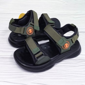 Сандалии для мальчика, открытые, зелёного цвета.