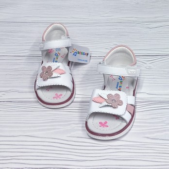 Белые открытые босоножки для девочки