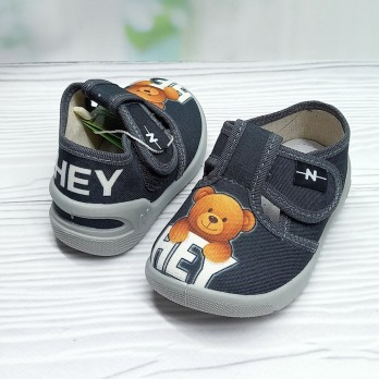 тапочки в садик для мальчика, принт медведь, серые.