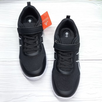 чёрные подростковые кроссовки для мальчика.