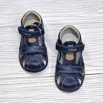 Синие сандали для мальчика.