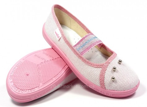 Слипоны с розовой подошвой