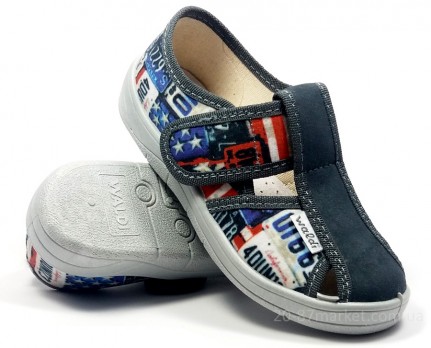 Серые тапочки на липучках