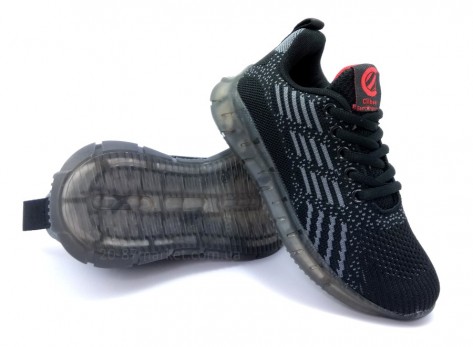 Чёрные лёгкие кроссовки