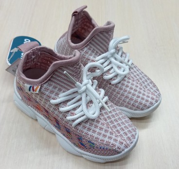 Розовые кроссовки в сетку