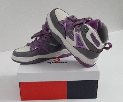 Кроссовки для девочки, подошва фиолетовая,  шнурки