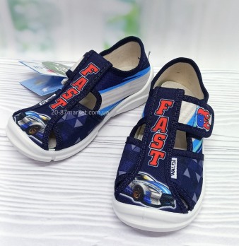 капці для хлопчика, застібки на липучках