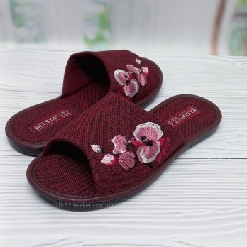 Женские тапочки Белста, бордовые, украшены вышивкой